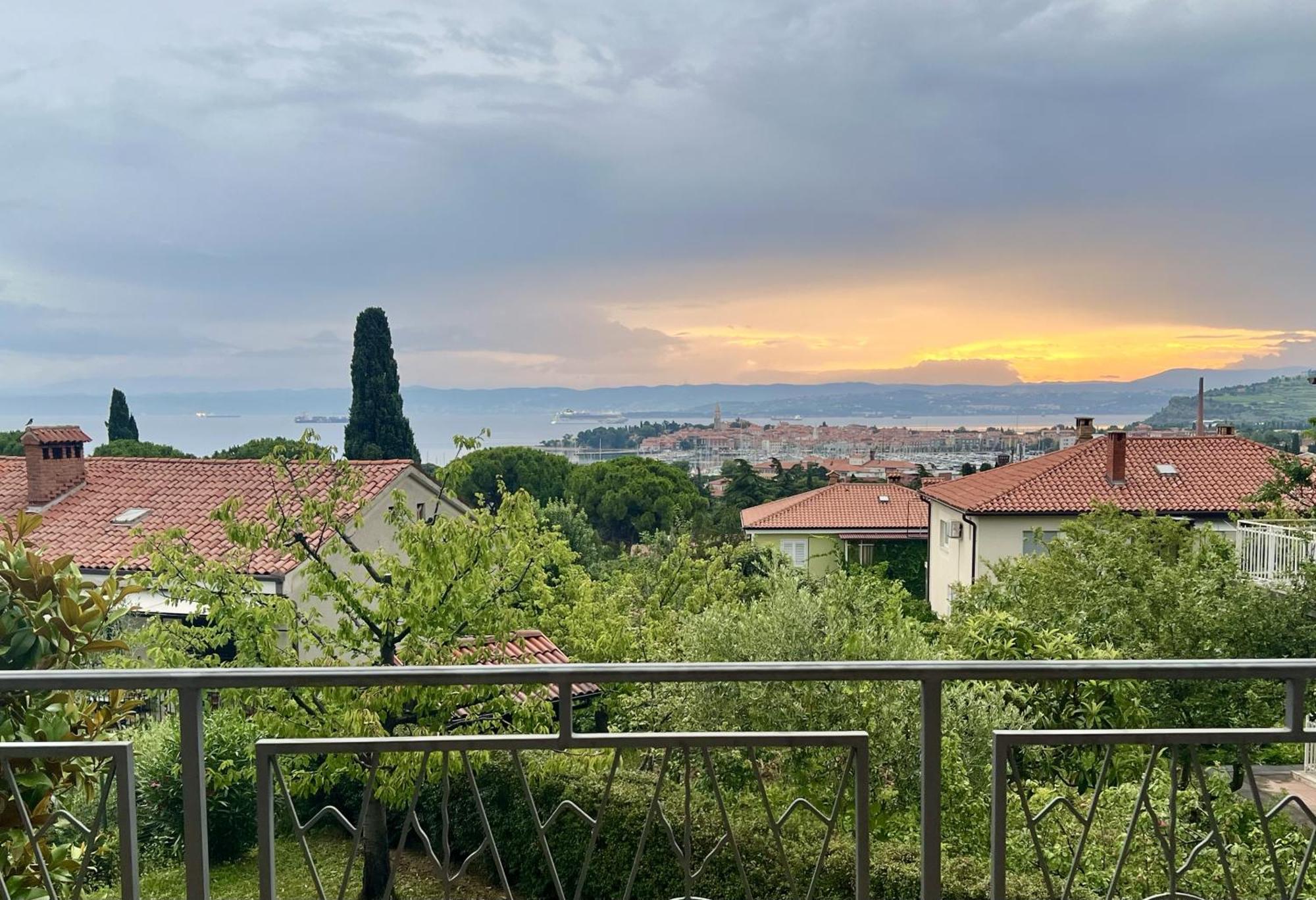 Magnolia Apartments Izola Kültér fotó